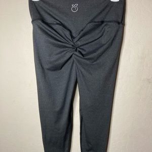 Scrunch butt leggings peachee collection